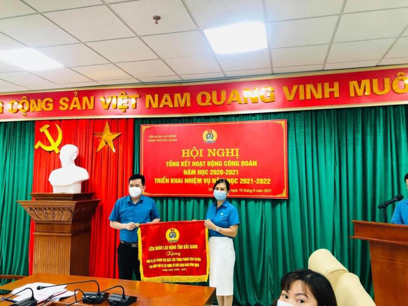 Trường THCS Trần Nguyên Hãn
