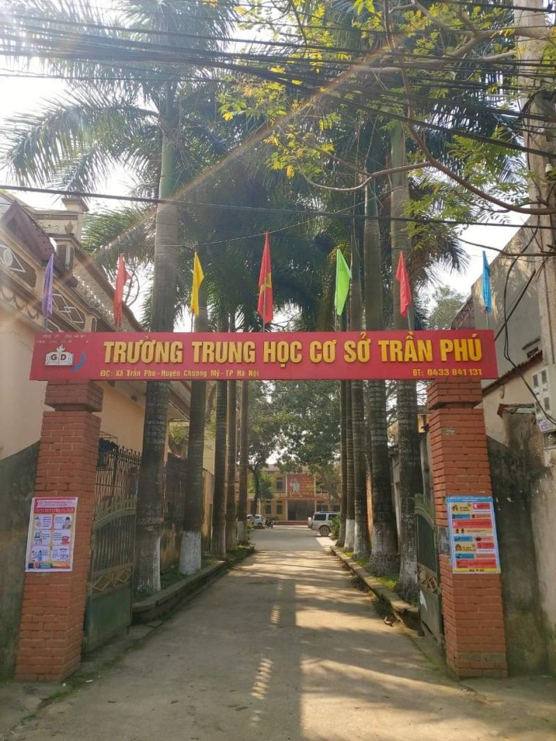Trường THCS Trần Phú
