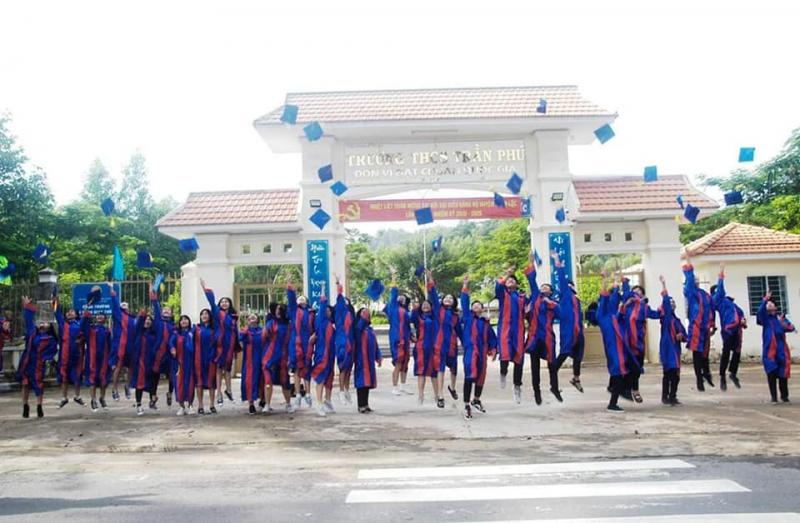 Trường THCS Trần Phú Xuân Lộc
