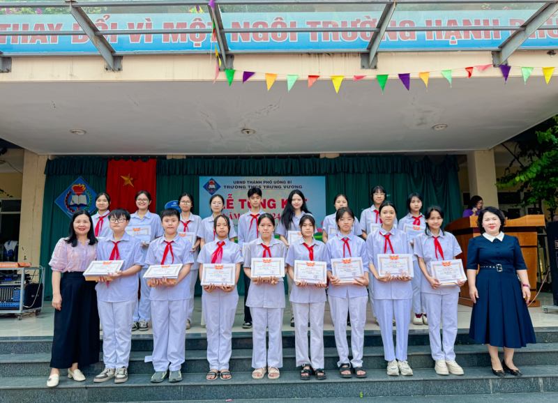 Trường THCS Trưng Vương
