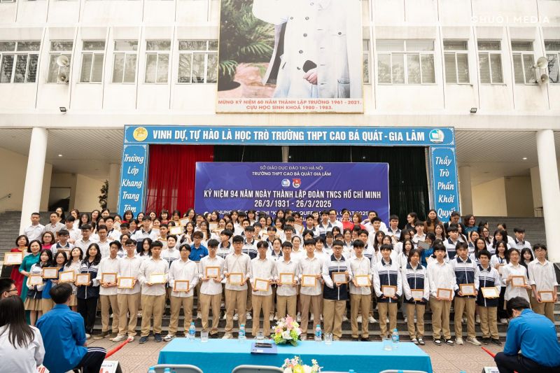 Trường THPT Cao Bá Quát Gia Lâm