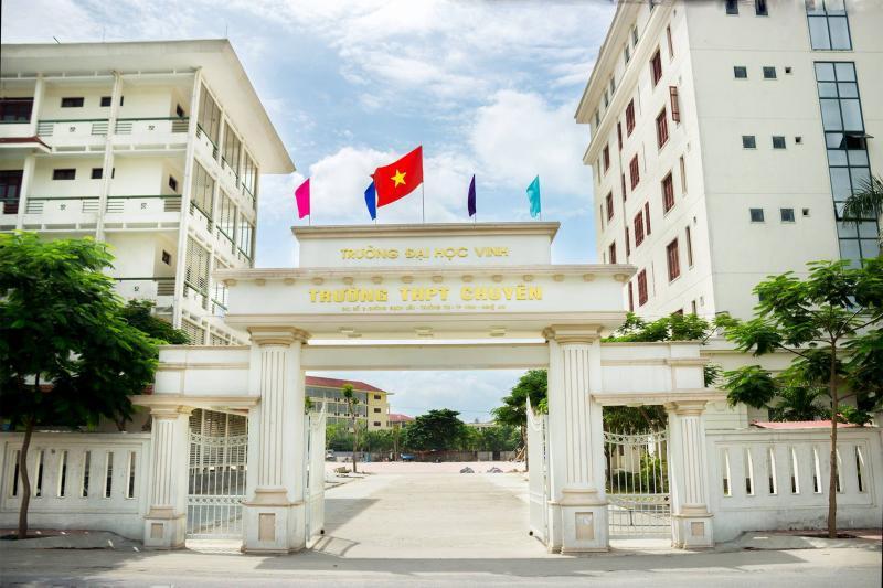 Trường THPT Chuyên Đại Học Vinh