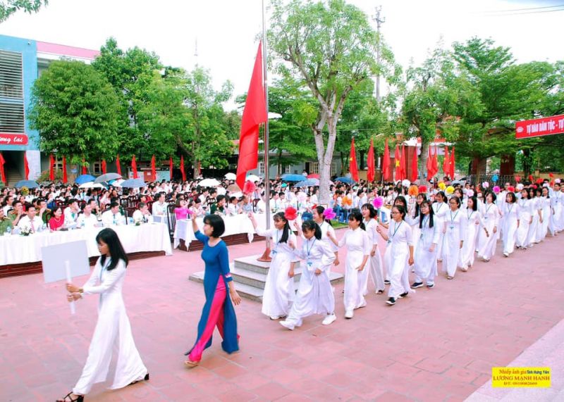 Trường THPT chuyên Hưng Yên