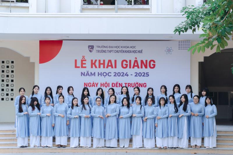 Trường THPT chuyên Khoa học Huế
