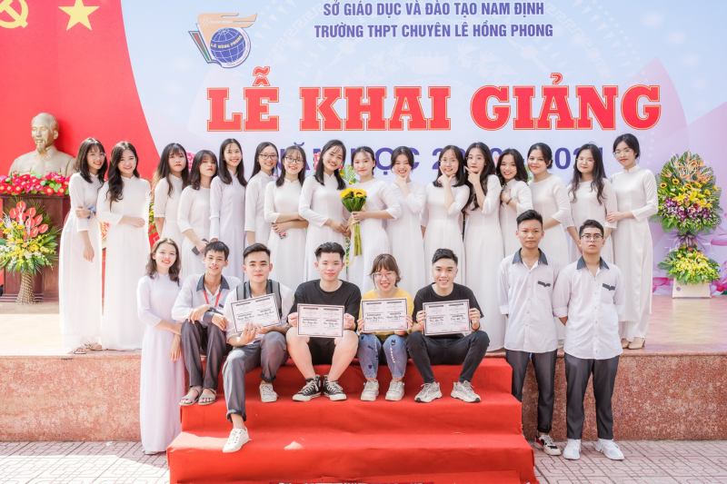 Trường THPT chuyên Lê Hồng Phong (Nam ĐỊnh)