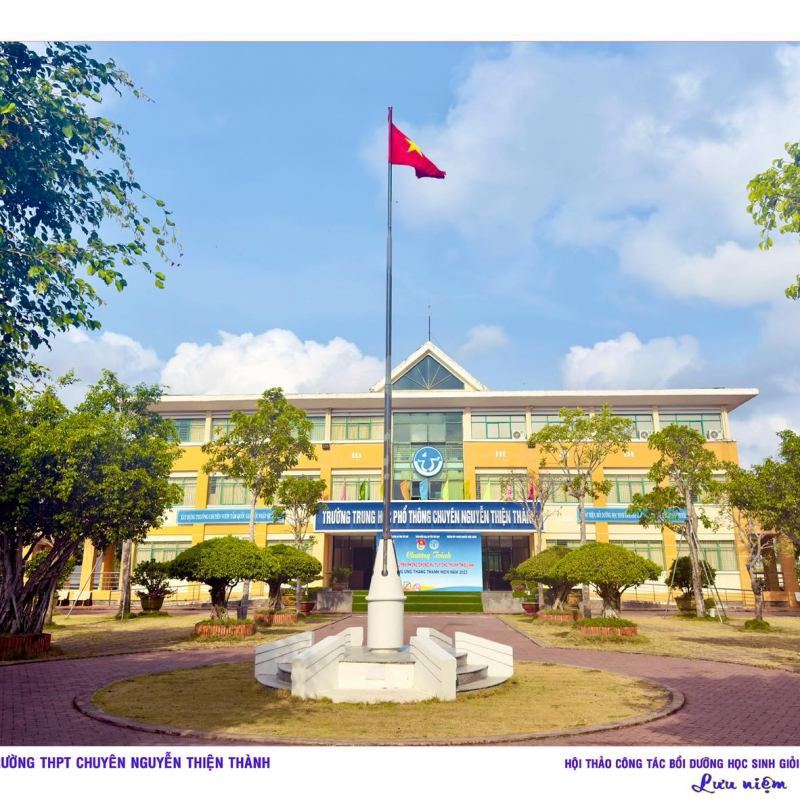 Trường THPT chuyên Nguyễn Thiện Thành