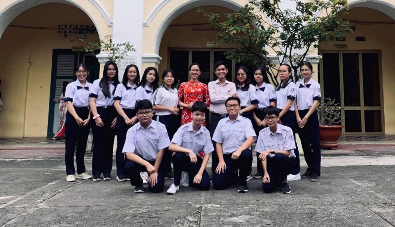 Trường THPT chuyên Trần Đại Nghĩa