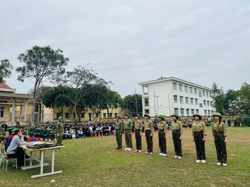 Trường THPT Cù Chính Lan
