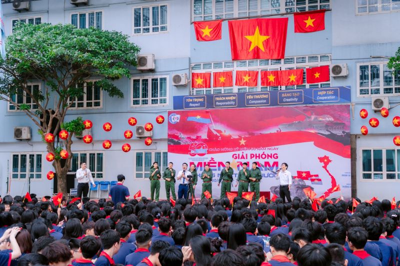 Trường THPT Đoàn Thị Điểm