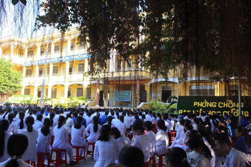 Trường THPT Đông Thạnh