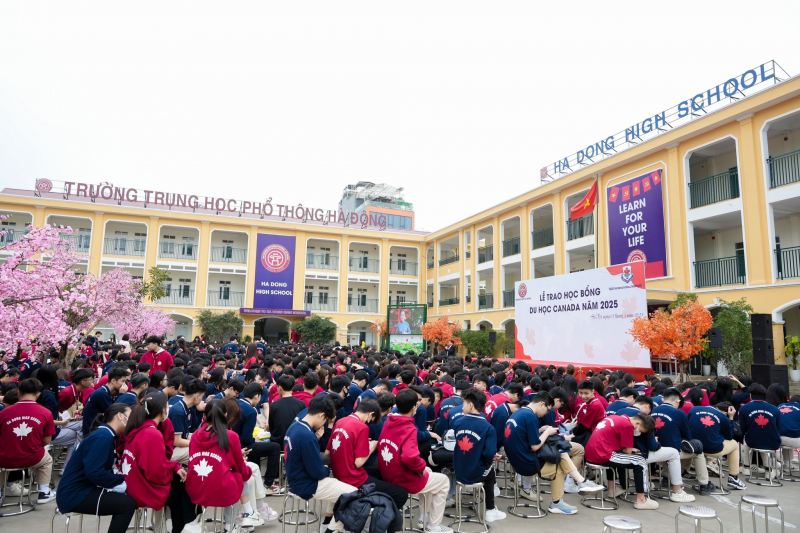 Trường THPT Hà Đông