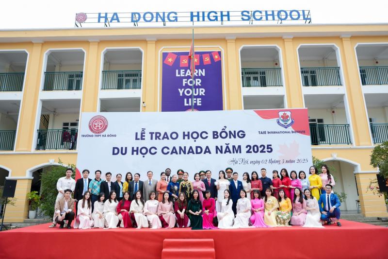 Trường THPT Hà Đông