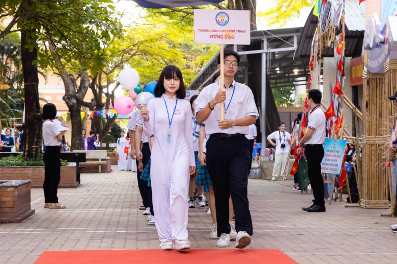 Trường THPT Hưng Đạo