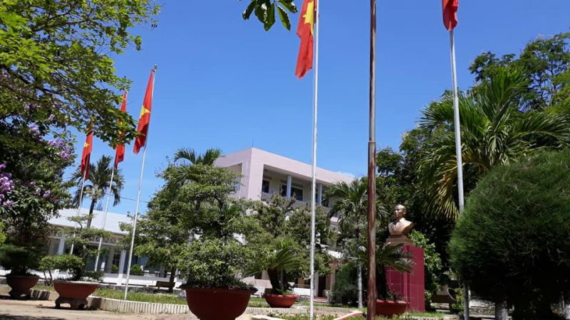 Trường THPT Lê Hồng Phong