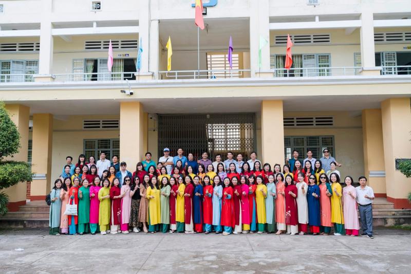 Trường THPT Lê Lợi