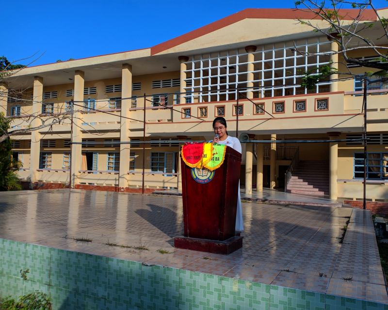 Trường THPT Long Mỹ
