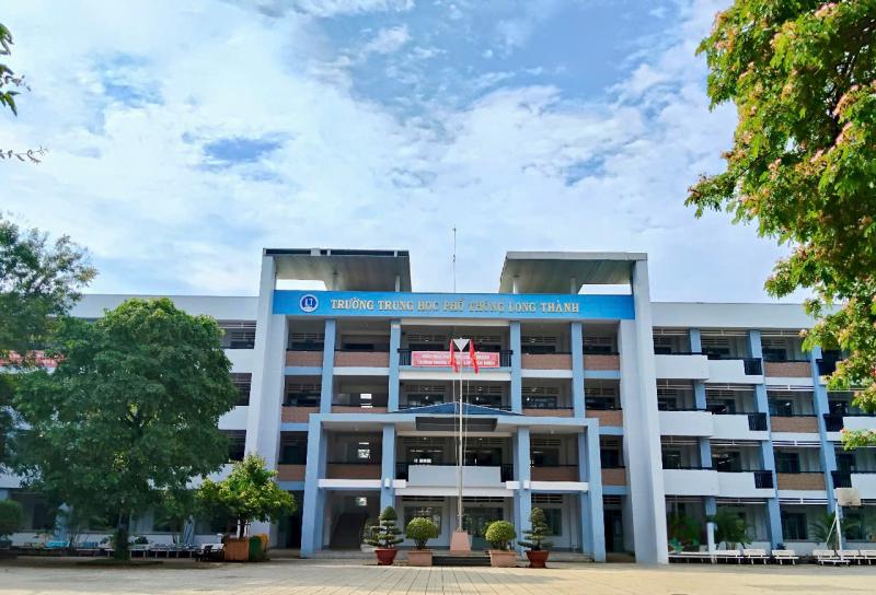 Trường THPT Long Thành