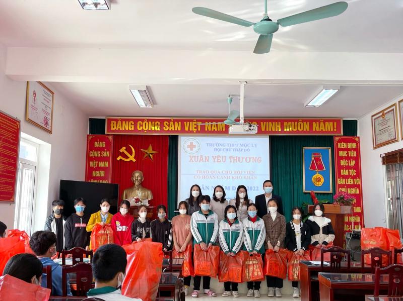 Trường THPT Mộc Lỵ