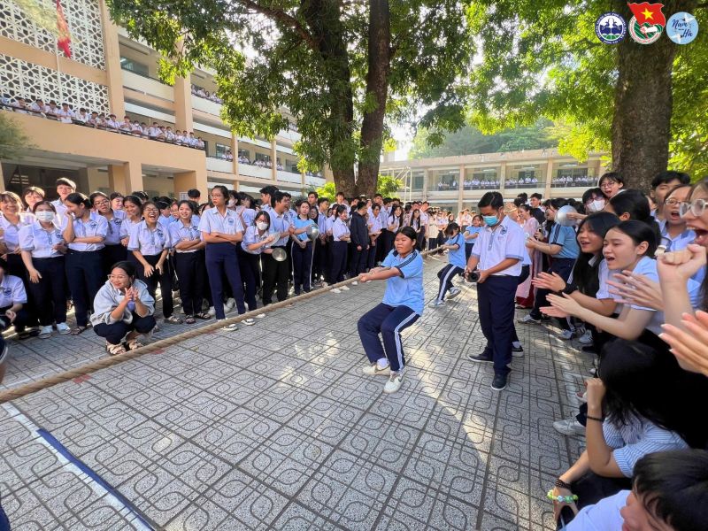 Trường THPT Nam Hà