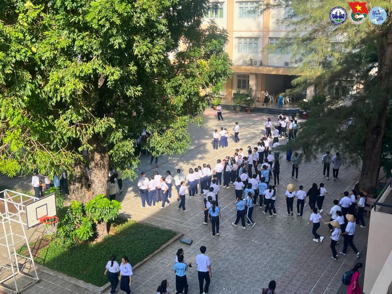 Trường THPT Nam Hà