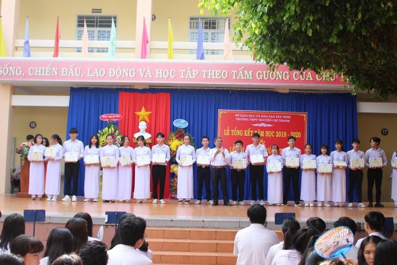 Trường THPT Nguyễn Chí Thanh
