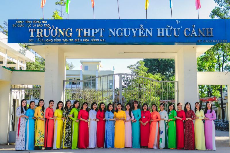 Trường THPT Nguyễn Hữu Cảnh