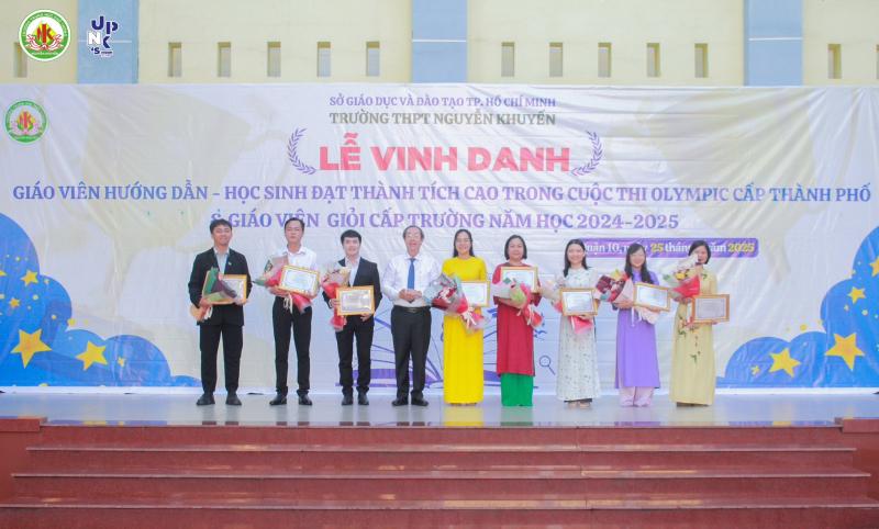Trường THPT Nguyễn Khuyến