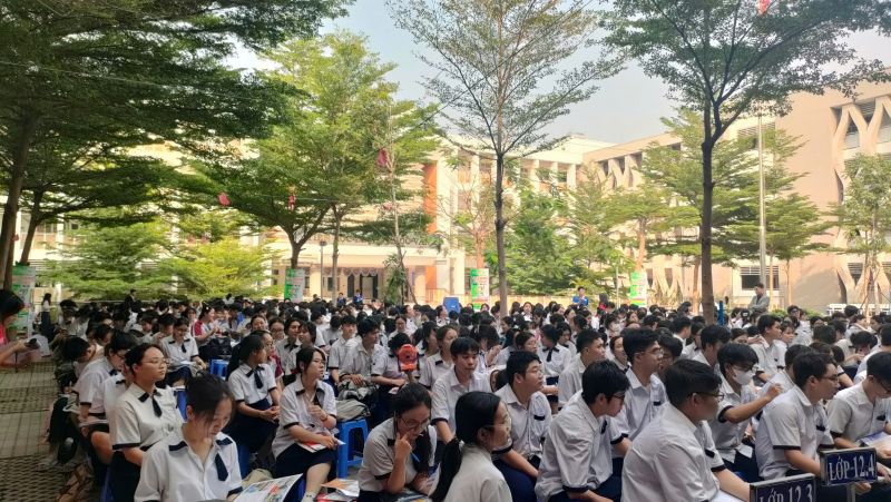 Trường THPT Nguyễn Thị Minh Khai