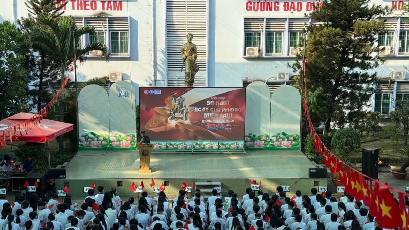 Trường THPT Nguyễn Trãi