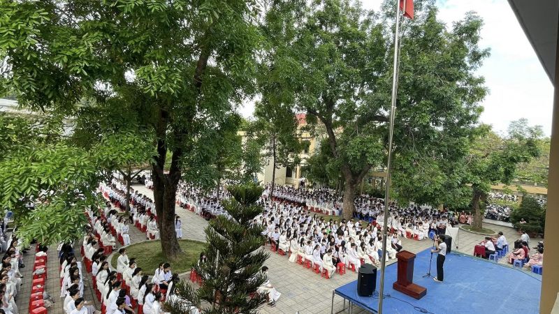 Trường THPT Nguyễn Trãi