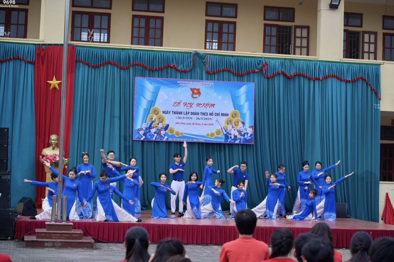 Trường THPT Nguyễn Xuân Ôn