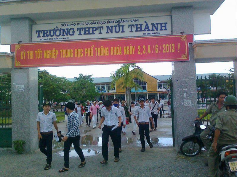 Trường THPT Núi Thành