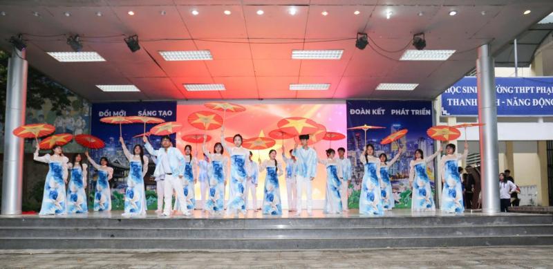 Trường THPT Phạm Hồng Thái