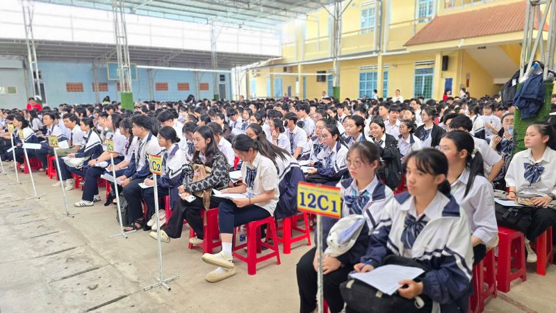 Trường THPT Phan Bội Châu