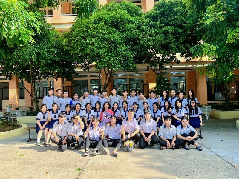 Trường THPT Phú Hòa