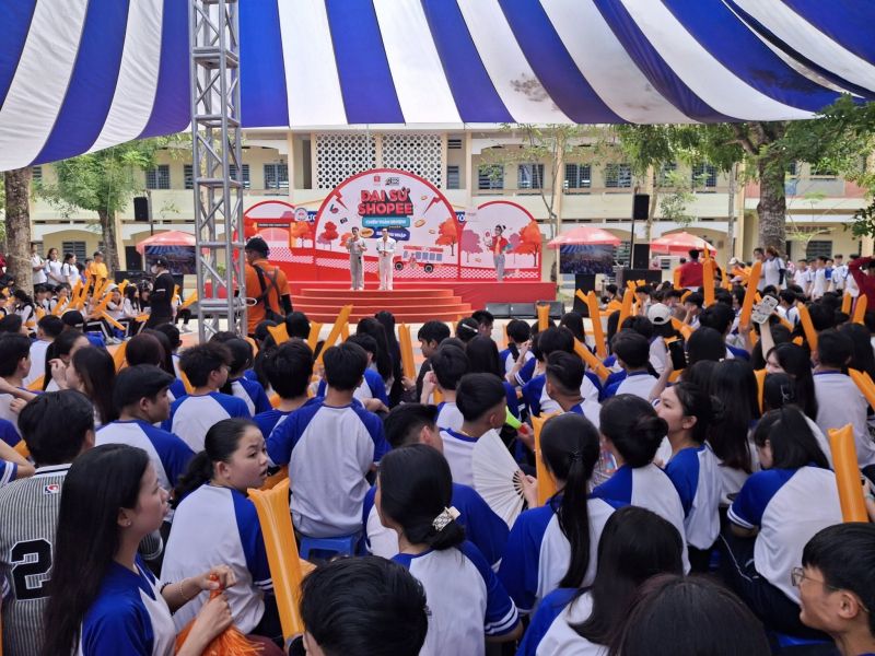 Trường THPT Tầm Vu