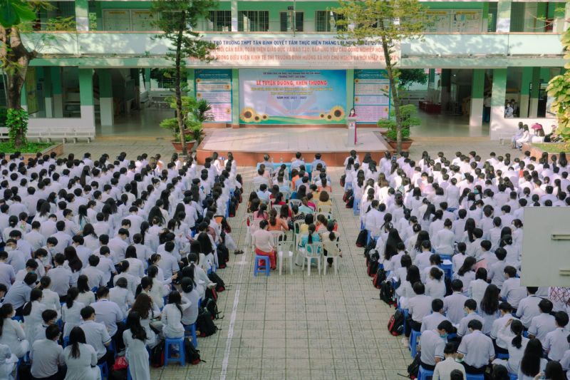 Trường THPT Tân Bình