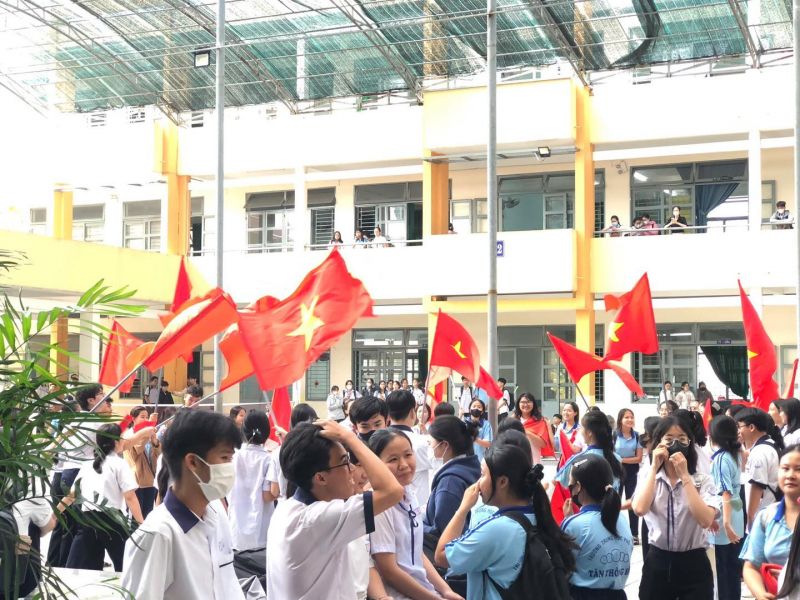 Trường THPT Tân Thông Hội