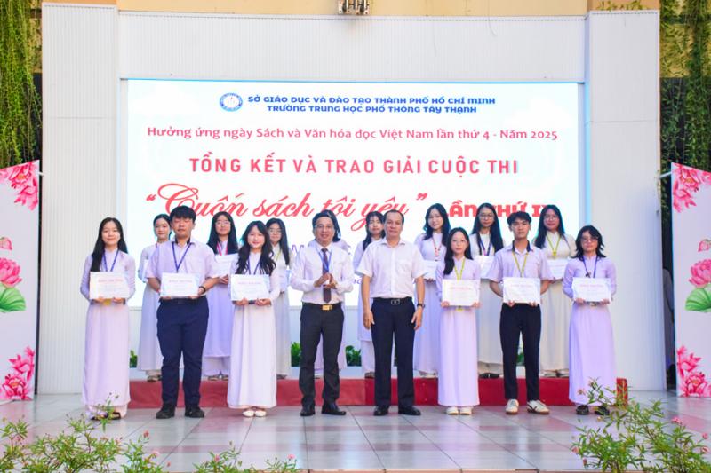 Trường THPT Tây Thạnh