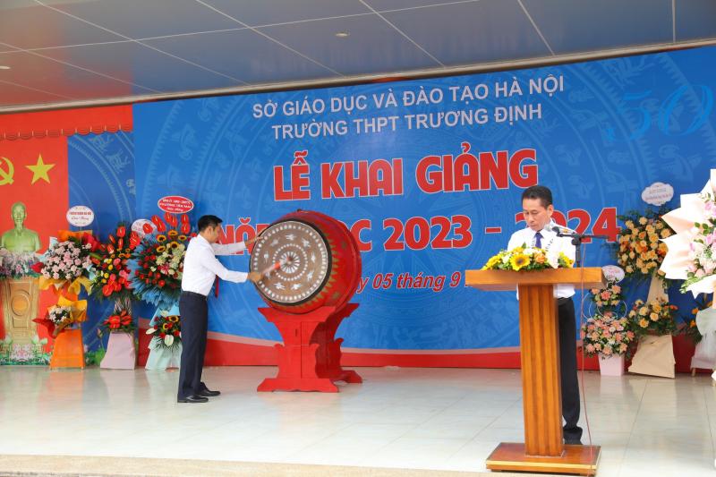 Khai giảng tại Trường THPT Trương Định