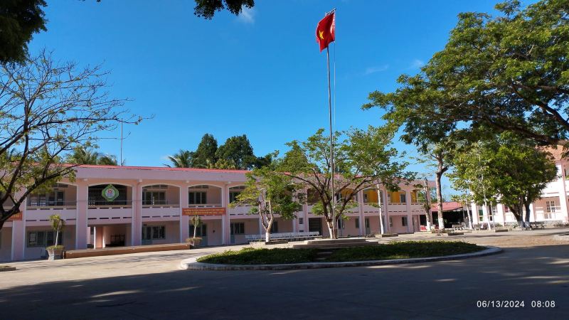 Trường THPT Vị Thanh