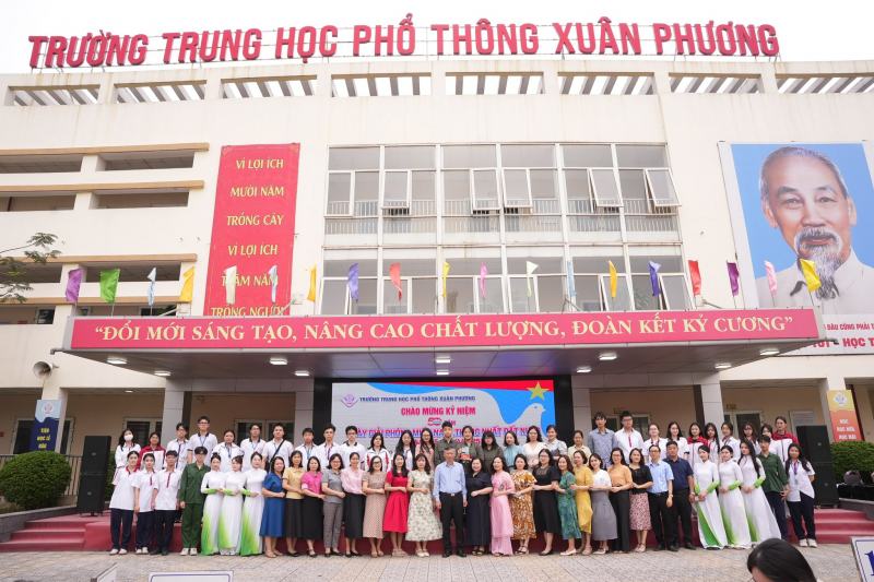 Trường THPT Xuân Phương