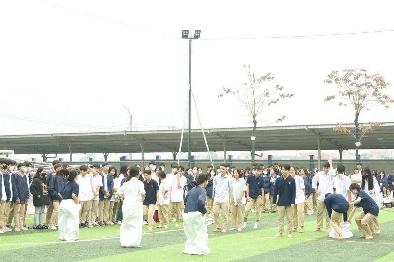 Trường THPT Yên Lãng