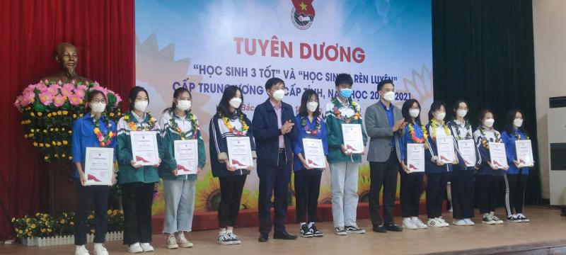 Trường THPT Yên Phong 1