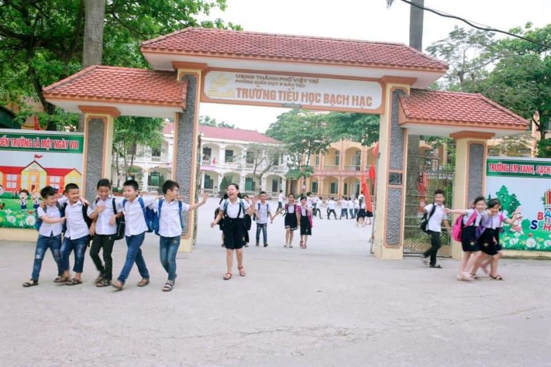 Trường tiểu học Bạch Hạc