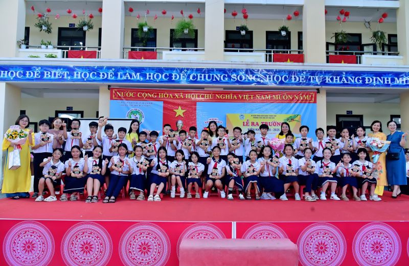 Trường Tiểu học Bế Văn Đàn