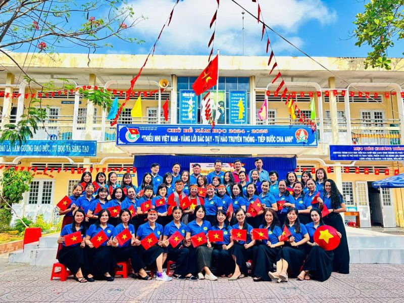 Trường tiểu học Bình Thuỷ