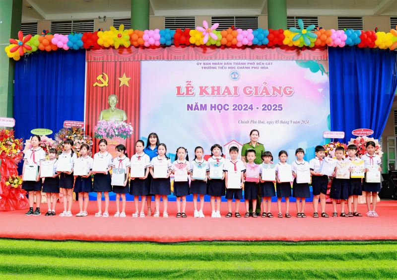 Trường Tiểu học Chánh Phú Hòa
