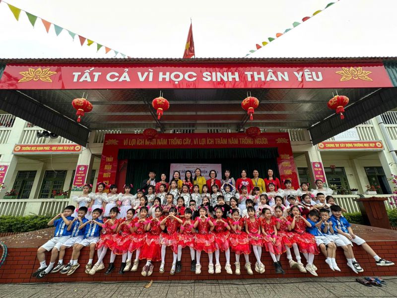 Trường Tiểu học Diễn Bích