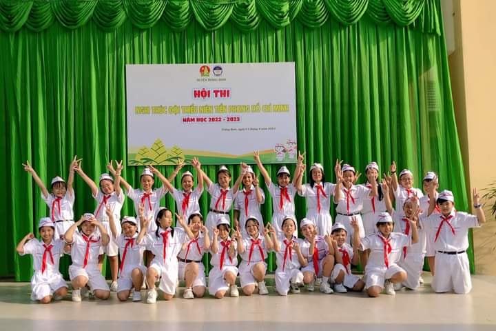 Trường Tiểu học Diên Hồng